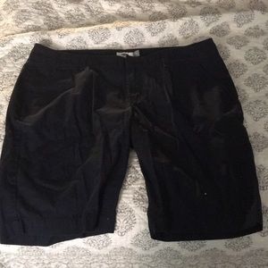Old Navy navy shorts